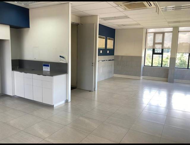 BUSINESS PROPERTY TO RENT IN BOKSBURG EAST